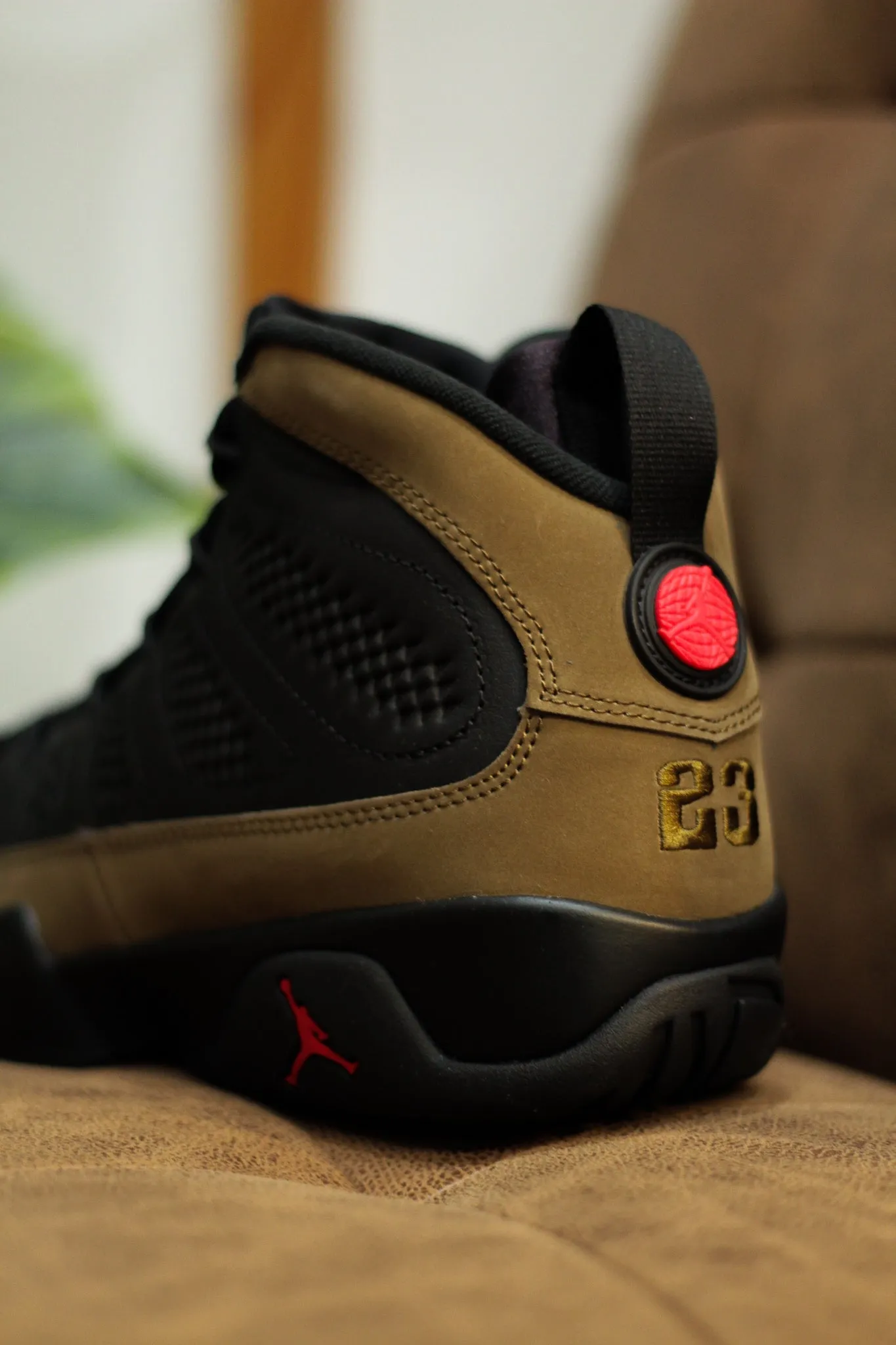 AIR JORDAN 9 RETRO "LIGHT OLIVE"