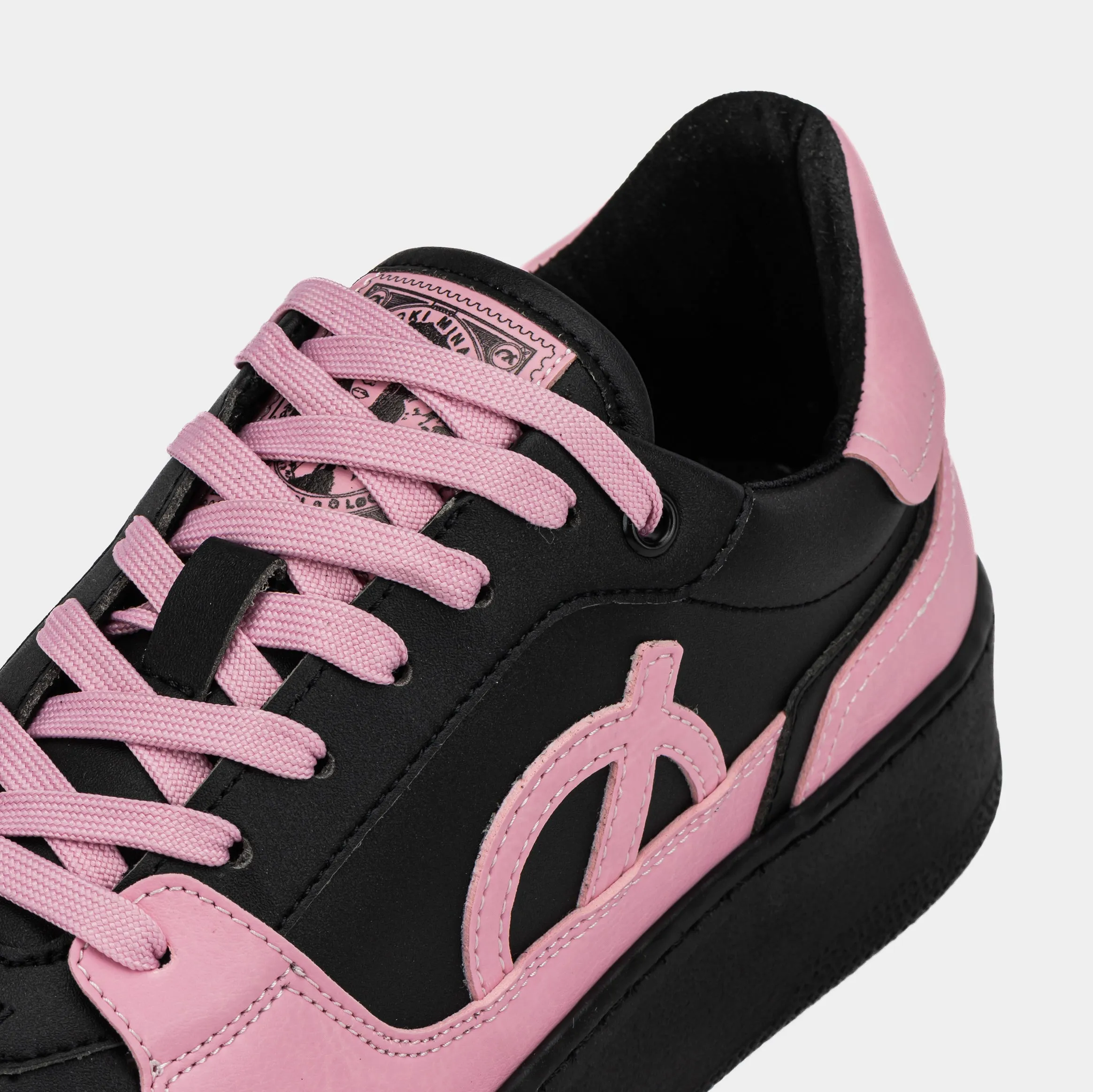 Nicki Minaj x NEO Barbie Dangerous Womens Lifestyle Shoes (Black/Pink)